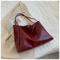Tas Selempang Wanita Gaya Vintage Modern untuk Aktivitas Sehari-hari, Kapasitas Besar, Bahan Kulit PU Lembut, Kasual