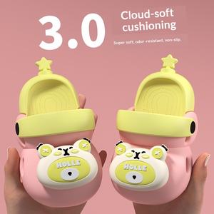 Chaussures Croc pour bébé, pantoufles à enfiler pour enfants, sandales d'été pour garçons et filles, antidérapantes, en EVA, pour la maison, mignonnes, en forme d'ours, 14-22cm - Product Image 2