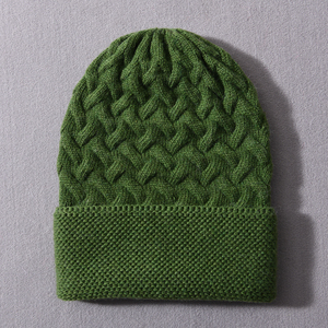Chapeaux d'hiver en laine tricotée de haute qualité pour adultes, doux, à revers épais, luxueux, en tricot uni, respirants et bonnets pour femmes - Product Image 2