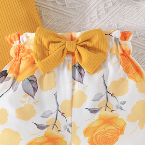 เสื้อโบว์สวยหรูสำหรับเด็กผู้หญิง แขนบานจับคู่กับกางเกงขาสั้นลายดอกกุหลาบ ชุดสองชิ้นแฟชั่นหลากสีสัน - Product Image 6