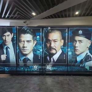 Affiche numérique de résolution 4K Affichage plein écran multifonctionnel Compatible avec la publicité Tous les appareils Magasin de détail Centre commercial - Product Image 5