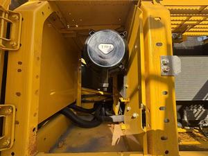 รถขุด KOMATSU PC200 มือสองขายดี คุณภาพสูง ชั่วโมงการใช้งานต่ำ สภาพดี สีเดิมจากโรงงาน มีสินค้าพร้อมส่ง - Product Image 5