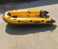 Bateau de pêche gonflable de nouvelle conception avec plancher en aluminium, léger et stable, en PVC de 1,2 mm, prêt pour le surf