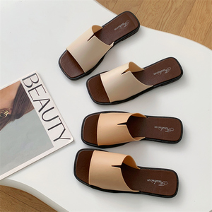 Sandali piatti da donna personalizzati in PVC leggero, stile da spiaggia transzionale per esterni, antiscivolo e traspiranti per l'estate - Product Image 5