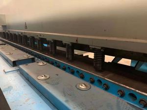 Venta caliente de segunda mano Guangzhou <span class=keywords><strong>Beili</strong></span> 125 toneladas 4 metros máquina dobladora hidráulica Rotura de prensa de chapa - Product Image 5