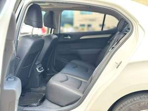 Citroën C4L 1.2THP Automático LHD Sedán con Techo Solar Eléctrico, Espejos Calefactables, Chasis Francés, Conducción Cómoda, Precio Sensible, Coche de <span class=keywords><strong>Segunda</strong></span> <span class=keywords><strong>Mano</strong></span> - Product Image 5