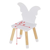 Ensemble de chaises de table pour enfants Table à dessin en forme de dessin animé Une table avec quatre chaises en bois