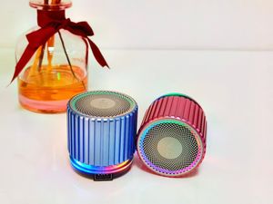 Dispositivos Electrónicos Más Vendidos, Altavoz Bluetooth Portátil Pequeño UF-82, Caja de Sonido de Aleación de Aluminio RGB, Altavoces Inalámbricos - Product Image 3