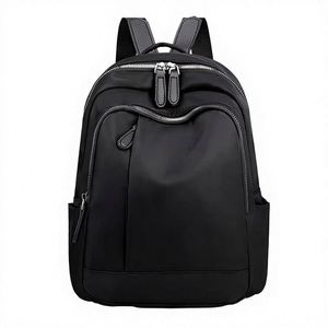 Mochila LED Inteligente para Mujer con Control por Aplicación, Diseño de Bolsa de Caballero, Pantalla Digital para Viajes y Senderismo - Product Image 2