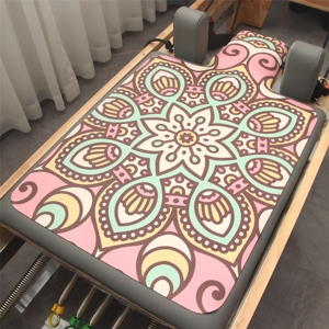 Tapis de yoga en caoutchouc PU personnalisé, écologique, pliable et portable, avec fonction antidérapante, incluant un tapis de Pilates Reformer - Matériau en daim - Product Image 3