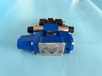 Vanne proportionnelle pilotée Rexroth R900765029 4WRZE10W6-85-7X/6EG24N9ETK31/A1D3M 85 L/min 24VDC Série 4WRZE 10 7X