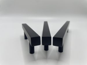 مقابض سحب مربعة من الفولاذ الأسود غير اللامع الحديثة لأثاث المطبخ وغرفة النوم - Product Image 3