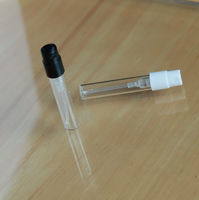 Botol Parfum Kaca Mini 1.5ml dengan Pompa Semprot Plastik, Botol Sampel Perjalanan Label Pribadi OEM untuk Merek Parfum
