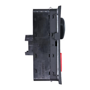 Interruptores de Botón para Control de Faros y Luces de Advertencia para Camiones Scania, Modelo 1540673 - Product Image 1