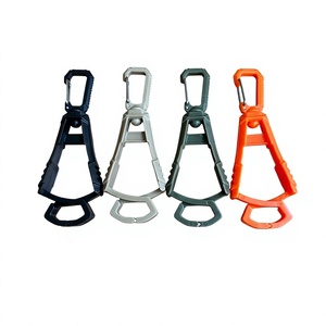 Mosquetón de plástico para acampar al aire libre, equipo de senderismo, paquete de 4, multicolor, ligero, duradero, accesorio con clip, uso en todas las estaciones - Product Image 1