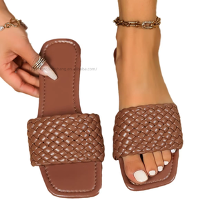 Wholesale Pu Flip - Flops Slippers - <b>Soft</b> and Comfortable, Slides Slippers for Summer Beach - Product Image 5