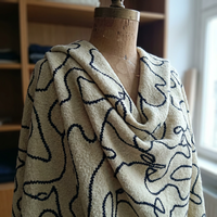 Tas Wanita Motif Daun Gulung Retro Putih di Latar Belakang Hitam, Berbahan Beludru Tebal, Aroma Segar, Gaya Musim Gugur-Dingin