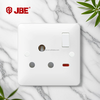 Enchufe Redondo con Interruptor Estándar Británico de 15A y 1 Puerto, BS546, Baquelita Blanca, 250V, Retro, Fácil Instalación, para Hogar, Oficina, Hotel