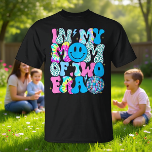 T-shirt Groovy In My Mom Of Two Era pour la fête des mères, maman, grand-mère - Product Image 3