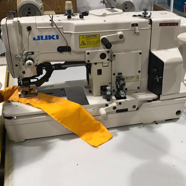 Good Condition Used Juki-781 Single Needle Industrial Button Hole Sewing Machine
