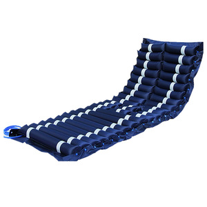 Colchón de aire antiescaras de longitud completa con bomba incorporada para pacientes paralizados, uso en el hogar y cuidado de enfermería, funda de poliéster, USB - Product Image 1