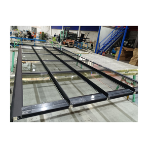 Porte de <span class=keywords><strong>garage</strong></span> sectionnelle moderne à battants verticaux, à plis, à lamelles décoratives, en aluminium, étanche, avec verre, à montage encastré, pour usage commercial - Product Image 3