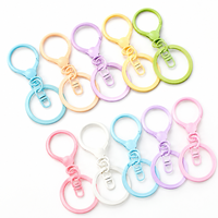 Vente directe usine : Fermoirs mousquetons, accessoires DIY faits main, breloques de sac en métal, porte-clés multicolores, anneaux porte-clés, poupées