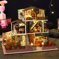 Villa à 3 étages en bois à construire soi-même, mini-diorama 3D avec éclairage LED, maison de poupée, cadeau artisanal STEM pour adultes et enfants