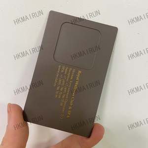 Carte de visite professionnelle en métal à chaud avec lettrage doré et texture gaufrée - Product Image 2