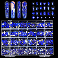 Kit de Cristaux à Ongles 3D en Verre Formes Variées pour Marque Privée Vente en Gros, Boîte de 24 Grilles avec Strass Diamant Rouges Roses Or pour Ongles