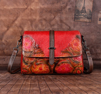 Tas Selempang Wanita Kulit Asli Vintage Berkualitas Tinggi dengan Tali Tunggal, Lapisan Poliester, Penutup Ritsleting, dan Dapat Dipakai Sebagai Tas Selempang.