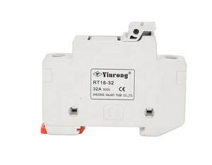 Portafusibles Industrial Cerámico <span class=keywords><strong>GALAXY</strong></span> RT18-32X 1000V DC <span class=keywords><strong>32A</strong></span> con Certificación IEC para Sistemas Fotovoltaicos Solares - Product Image 2