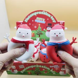 Mini jouet anti-stress de Noël en forme de gobelet, balle à presser unisexe pour la décompression, amusant pour les enfants de 5 à 7 ans - Product Image 3