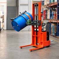 Transpalette Électrique Industriel pour Fûts 600kg avec Mât de 2400mm et Pince Hydraulique pour Opérations de Transfert de Fûts