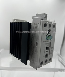 PLC gốc 3RF2420-1AC45 3RF24 Công tắc tơ trạng thái rắn 3 pha, AC51/20A, đầu nối vít điều khiển 3 pha - Product Image 4