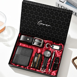 Venta al por mayor <span class=keywords><strong>de</strong></span> la simplicidad moderna <span class=keywords><strong>de</strong></span> moda <span class=keywords><strong>de</strong></span> la correa <span class=keywords><strong>Simple</strong></span> <span class=keywords><strong>de</strong></span> la cartera <span class=keywords><strong>de</strong></span> regalo <span class=keywords><strong>de</strong></span> reloj <span class=keywords><strong>de</strong></span> cumpleaños Perfume práctico <span class=keywords><strong>de</strong></span> negocios Set <span class=keywords><strong>de</strong></span> regalo para los hombres - Product Image 1