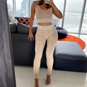 Vêtements <span class=keywords><strong>de</strong></span> sport pour femmes, ensemble <span class=keywords><strong>de</strong></span> yoga à motif serpent, leggings <span class=keywords><strong>de</strong></span> course à taille haute, soutien-gorge <span class=keywords><strong>de</strong></span> sport, 2 pièces - Product Image 6