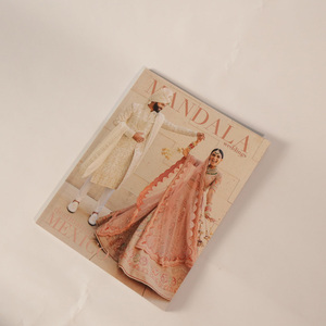 พิมพ์นิตยสารงานแต่งงานปกแข็งคุณภาพสูง พร้อมเคลือบฟิล์มและปั๊มนูน/ปั๊มจม - Product Image 4