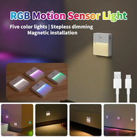 Lampes de nuit LED intelligentes à détecteur de mouvement RGB à changement de couleur pour les coins des murs, avec charge USB, certifiées CE/FCC/RoHS pour la maison