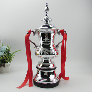 Trophée personnalisé en résine électrolytique argentée Coupe du sport avec motif de modèle artistique pour la décoration de la maison Souvenir ou cadeaux - Product Image 2