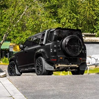 Pour Land Rover Defender 110 2020+ Nouveau Kit Carrosserie Style Urbain 2026 de Haute Qualité avec Feux de Toit, Couvre-roues et Élargisseurs d'Ailes