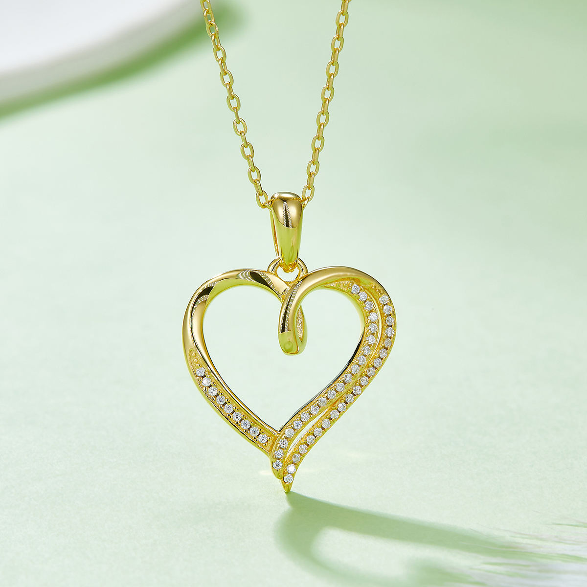 สีเหลือง