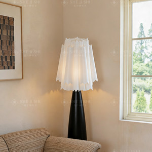 Lampadaire LED à économie d'énergie avec interrupteur, abat-jour en tissu, style design, pour usage domestique - Product Image 3