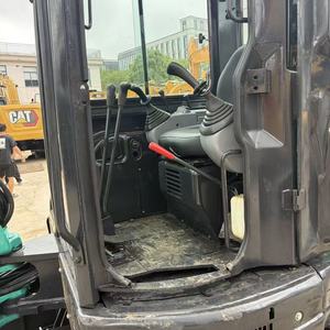 Mini-excavatrice Kobelco SK50SR 2022 de 5 tonnes avec moteur Yanmar, godet de terrassement, dents de rechange et marteau brise-roche - Product Image 3