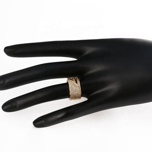 Amostra Grátis de Joias Arábia Saudita Anel de Casamento de Ouro <span class=keywords><strong>18K</strong></span> de 2 Gramas para Mulheres - Product Image 5