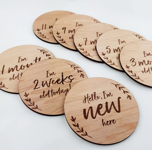 Discos de Madera Grabados Personalizados para Hitos del Bebé - Product Image 3