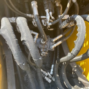 En stock, excavatrice Volvo EC140BLC/EC140DL 14T d'occasion, bon état, faible nombre d'heures de travail, à vendre - Product Image 4