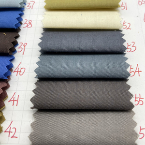 Tela NIKO Textile en Stock TR 65/35 Poliéster Rayón para Camisas, Blusas, Faldas Lisas, Uniformes y Gabardinas - Product Image 6