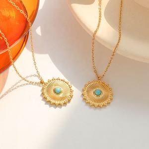 2022 nueva moda Acero inoxidable azul turquesa sol brillo colgante collar Color dorado deslustre libre impermeable enlace corazón bodas - Product Image 3