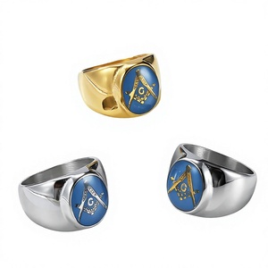 Bague Chevalière Vintage en Acier Inoxydable Plaqué Or 18K avec Fond Émaillé Bleu et Motif <span class=keywords><strong>AG</strong></span> Maçonnique pour Hommes - Vente en Gros pour le Commerce International - Product Image 1